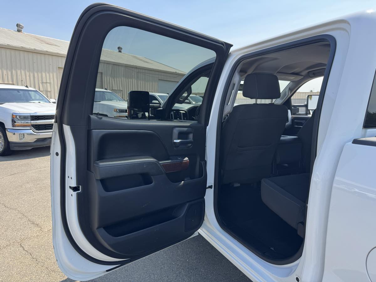 2016 Gmc Sierra SLE photo 24