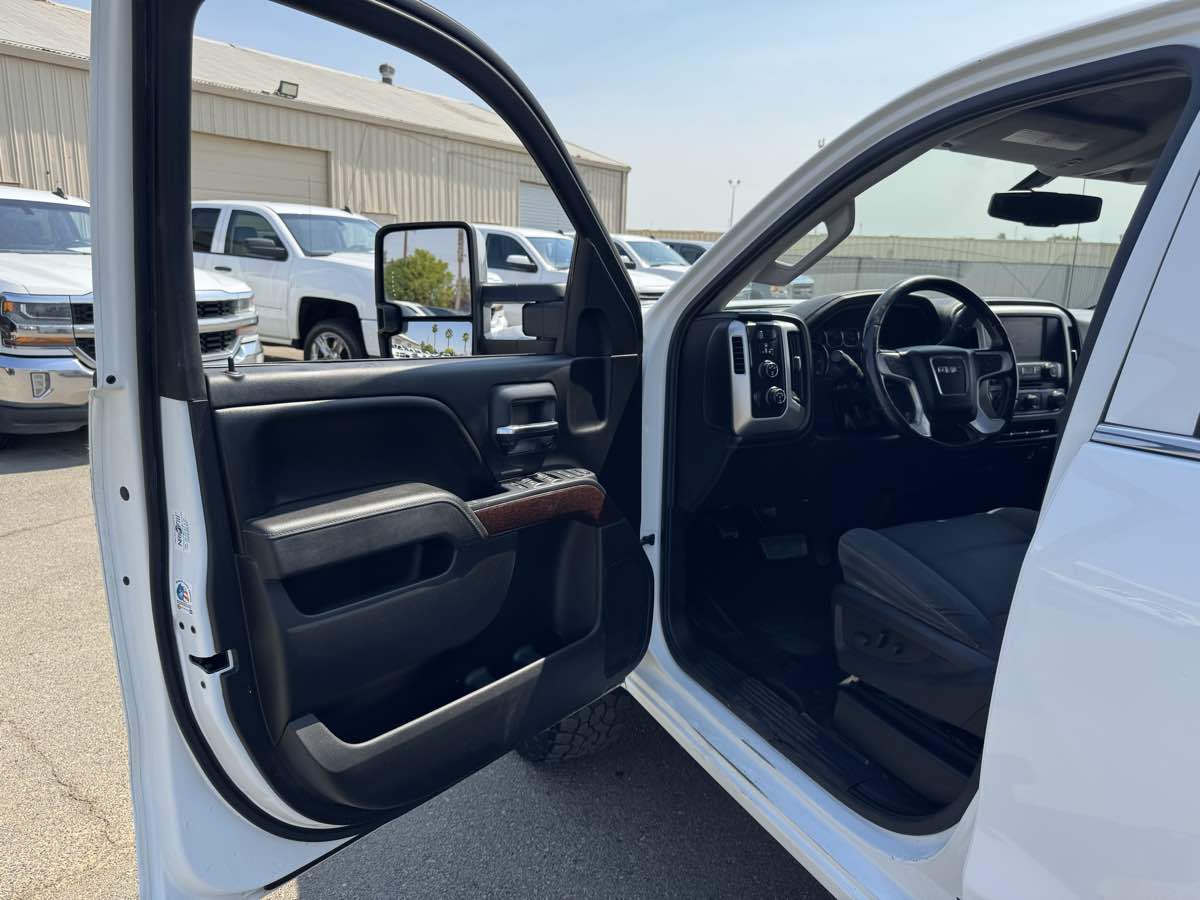 2016 Gmc Sierra SLE photo 26