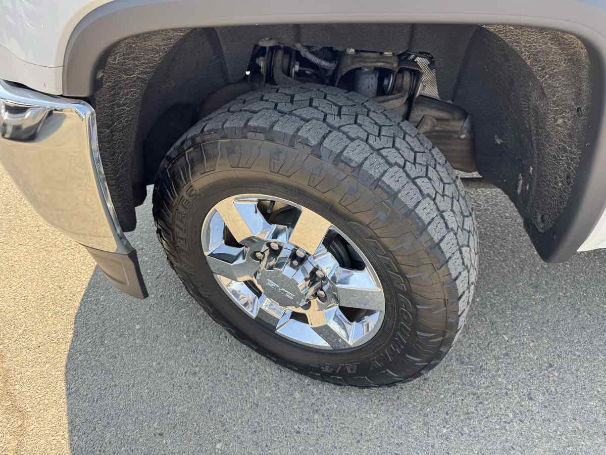 2016 Gmc Sierra SLE photo 36