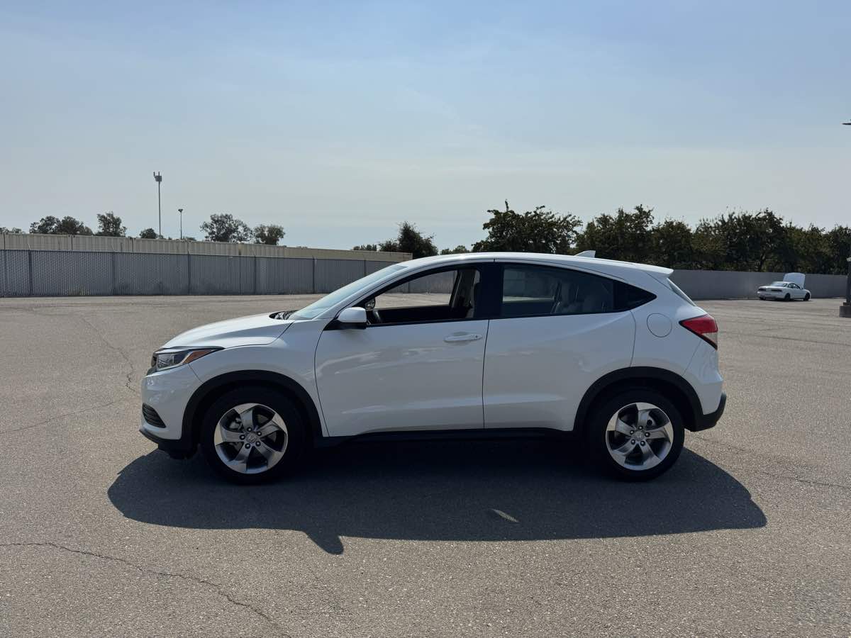 2020 Honda HR-V LX photo 6