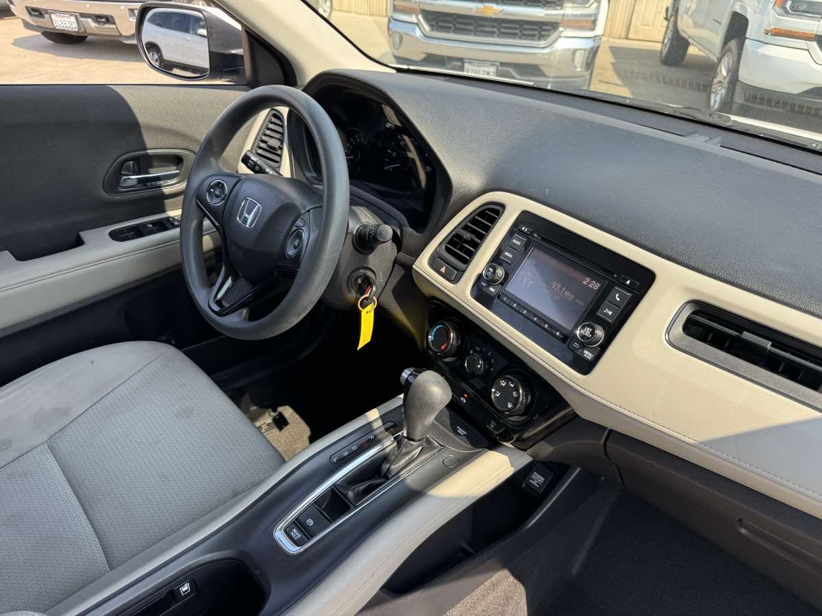 2020 Honda HR-V LX photo 15