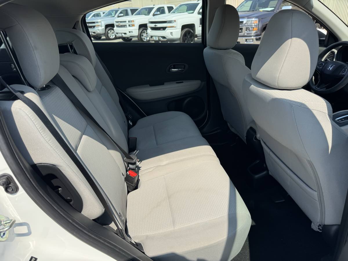 2020 Honda HR-V LX photo 17