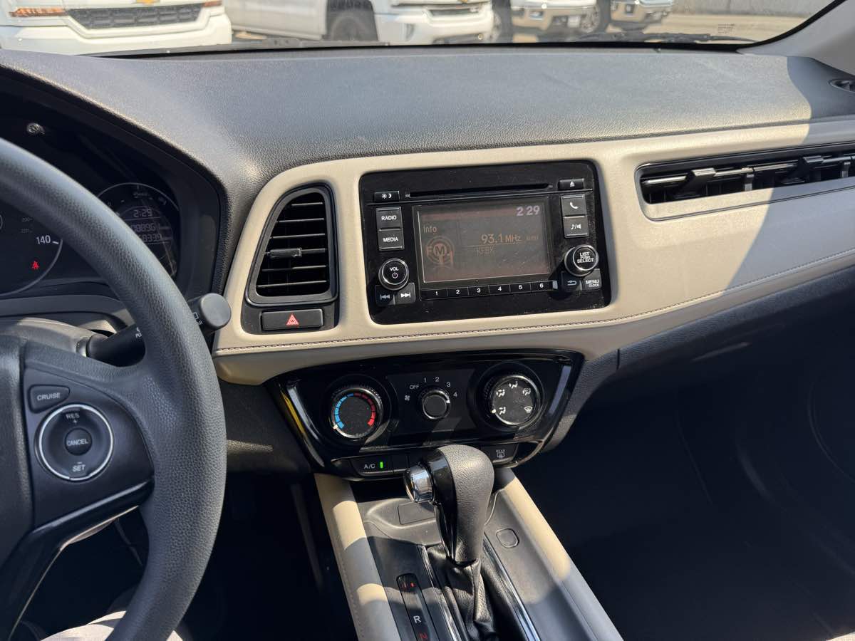 2020 Honda HR-V LX photo 27