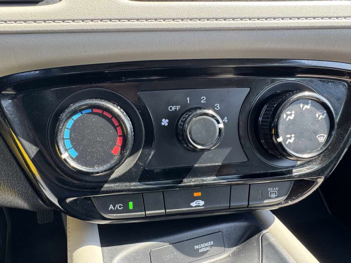 2020 Honda HR-V LX photo 30