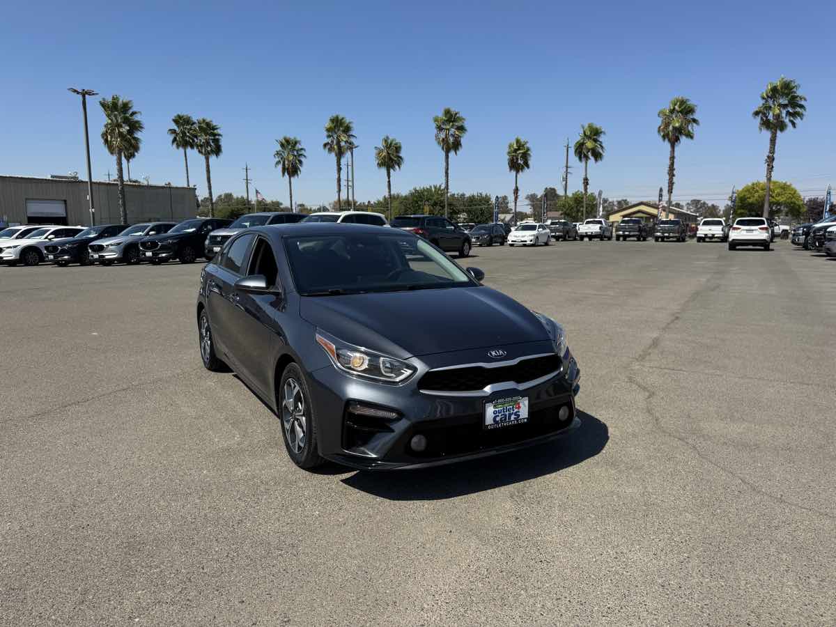 2020 Kia Forte LXS photo 3