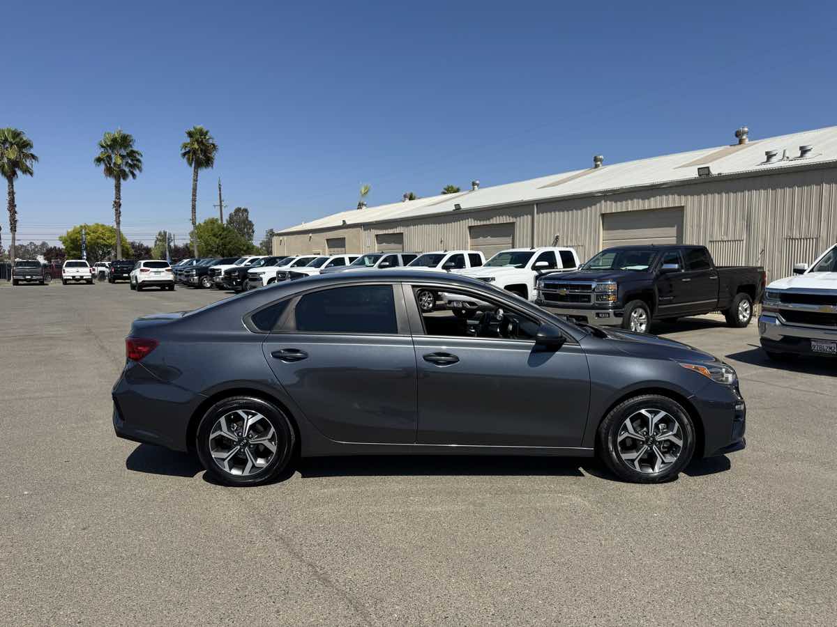 2020 Kia Forte LXS photo 13