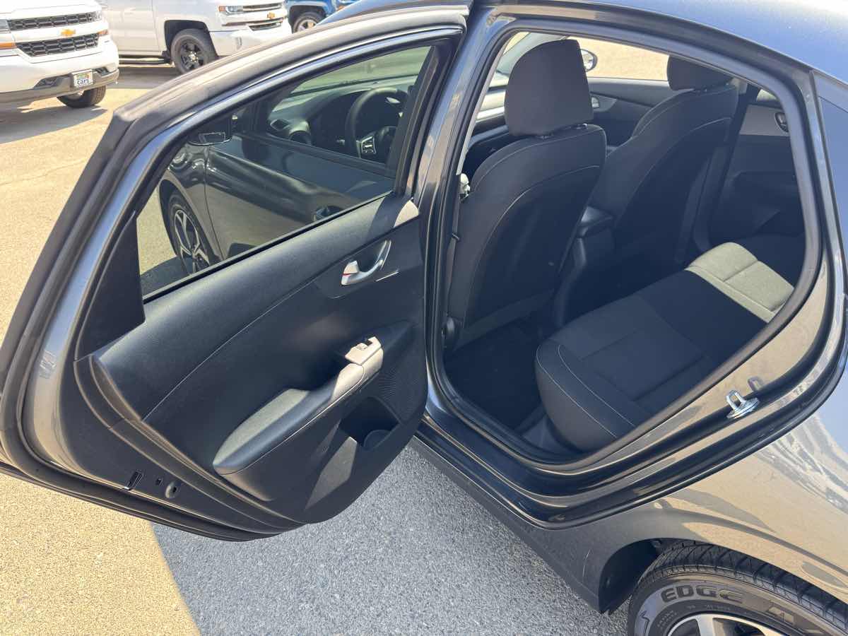 2020 Kia Forte LXS photo 22