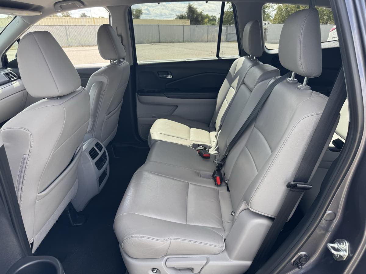 2019 Honda Pilot EX-L photo 21