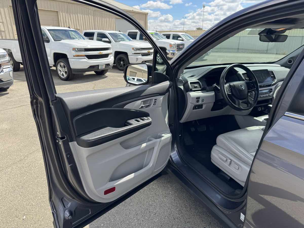 2019 Honda Pilot EX-L photo 26