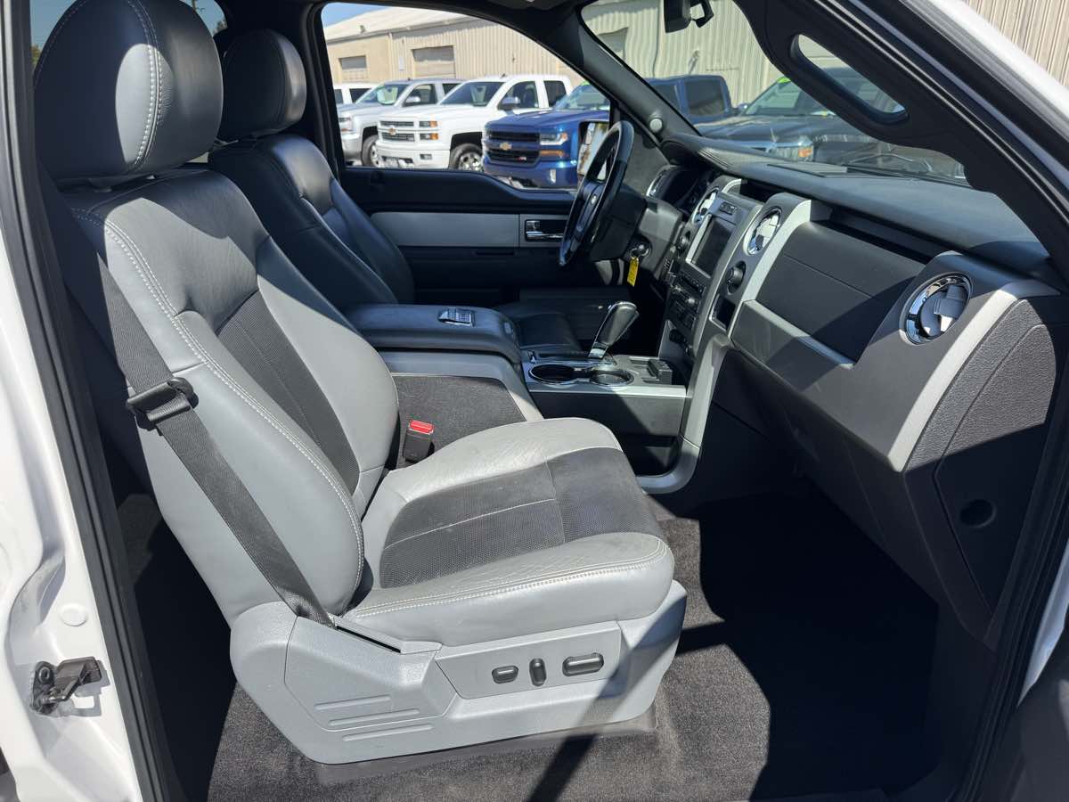 2011 Ford F-150 Lariat Limited photo 18