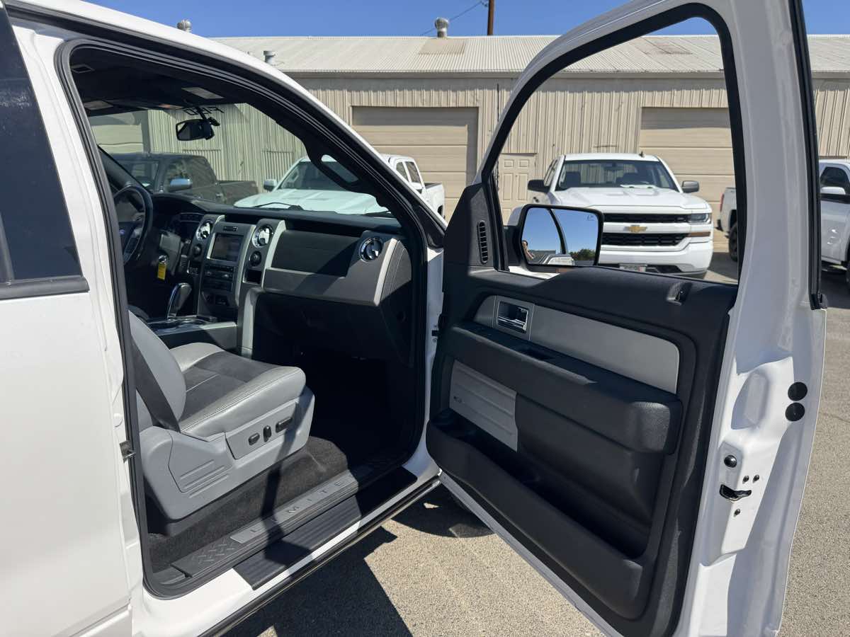 2011 Ford F-150 Lariat Limited photo 20