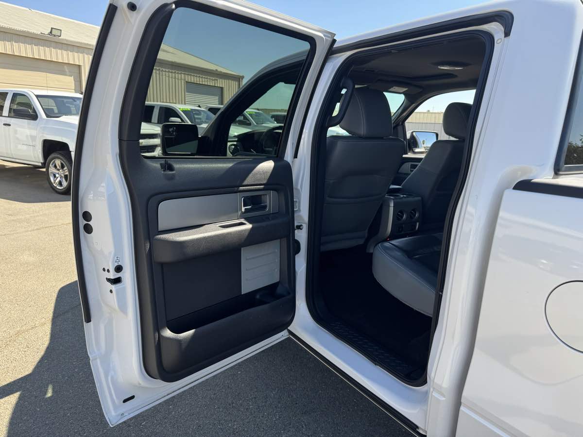 2011 Ford F-150 Lariat Limited photo 24