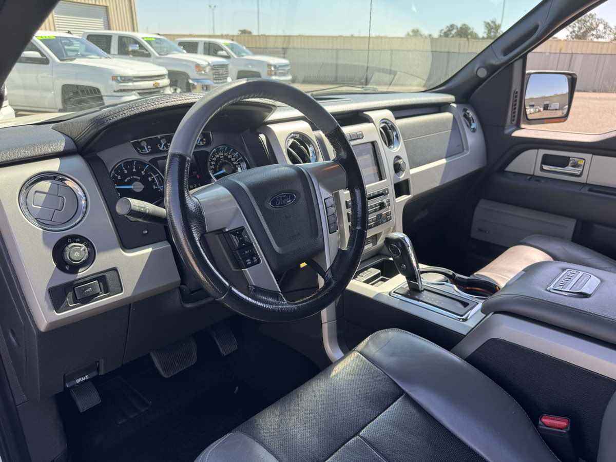 2011 Ford F-150 Lariat Limited photo 28