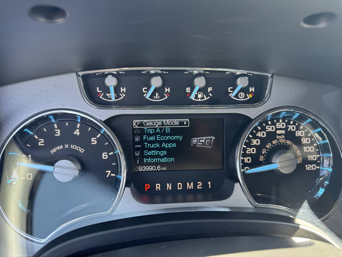 2011 Ford F-150 Lariat Limited photo 29