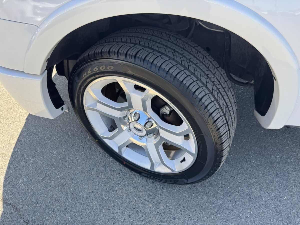 2011 Ford F-150 Lariat Limited photo 43