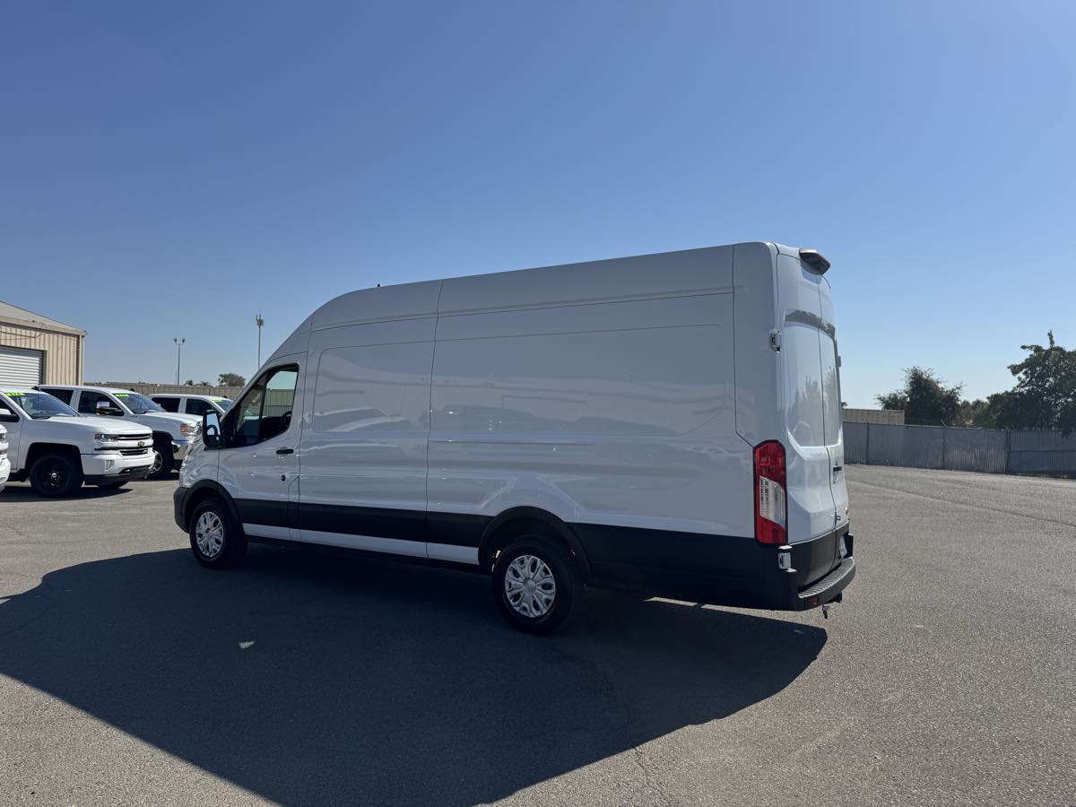 2021 Ford Transit Cargo Van photo 4
