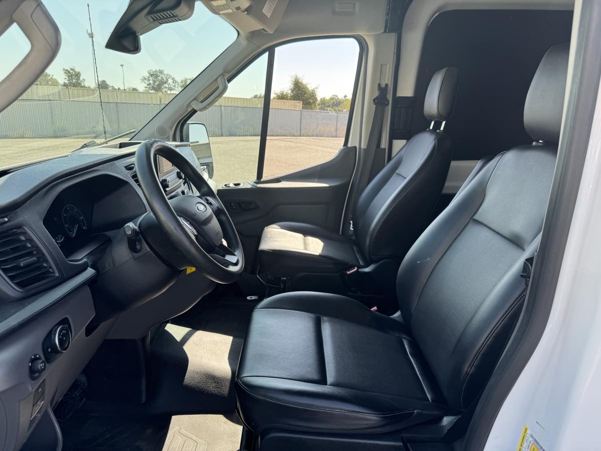 2021 Ford Transit Cargo Van photo 17