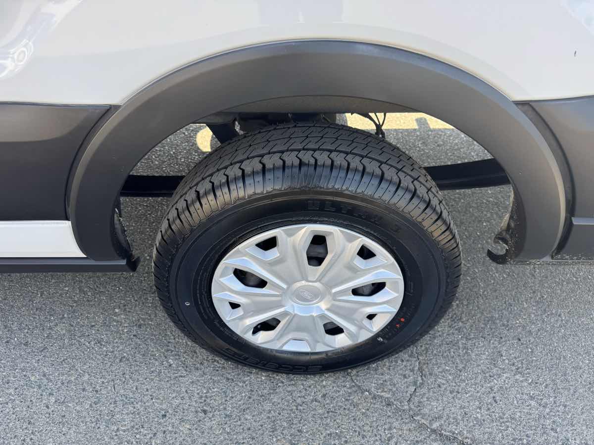 2021 Ford Transit Cargo Van photo 32