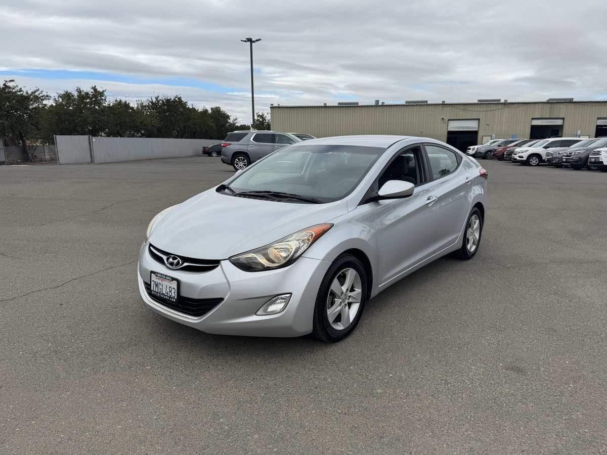 2013 Hyundai Elantra GLS Limited GS SE Tech photo 4