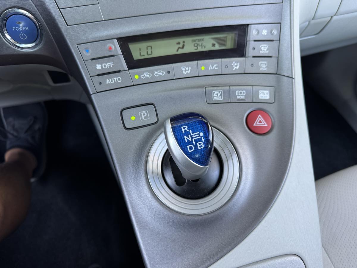 2013 Toyota Prius Two photo 30