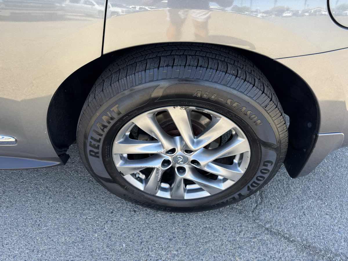 2015 Infiniti QX60 Premium Plus photo 41