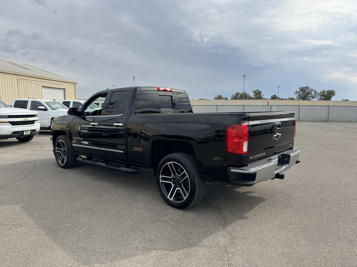 2017 Chevrolet Silverado 1500 LTZ photo 8