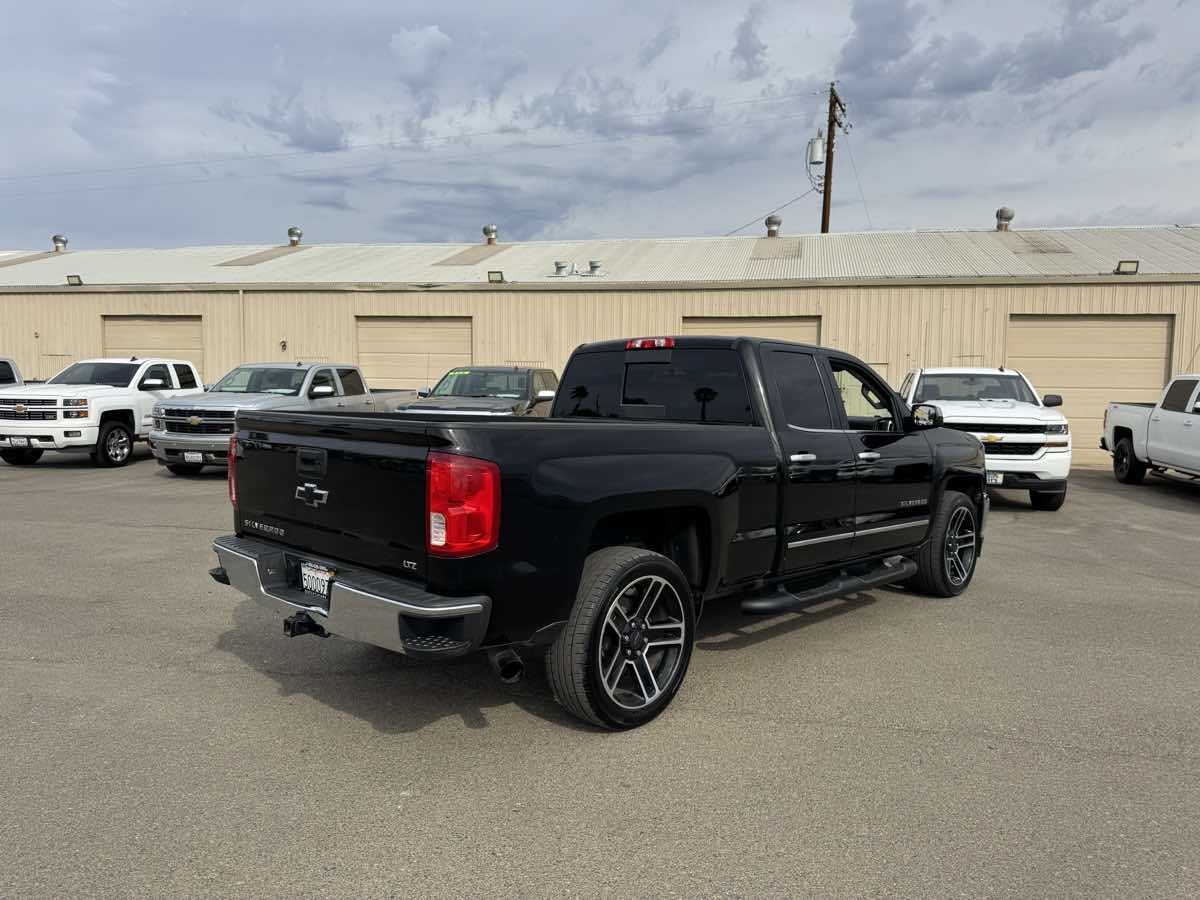 2017 Chevrolet Silverado 1500 LTZ photo 12