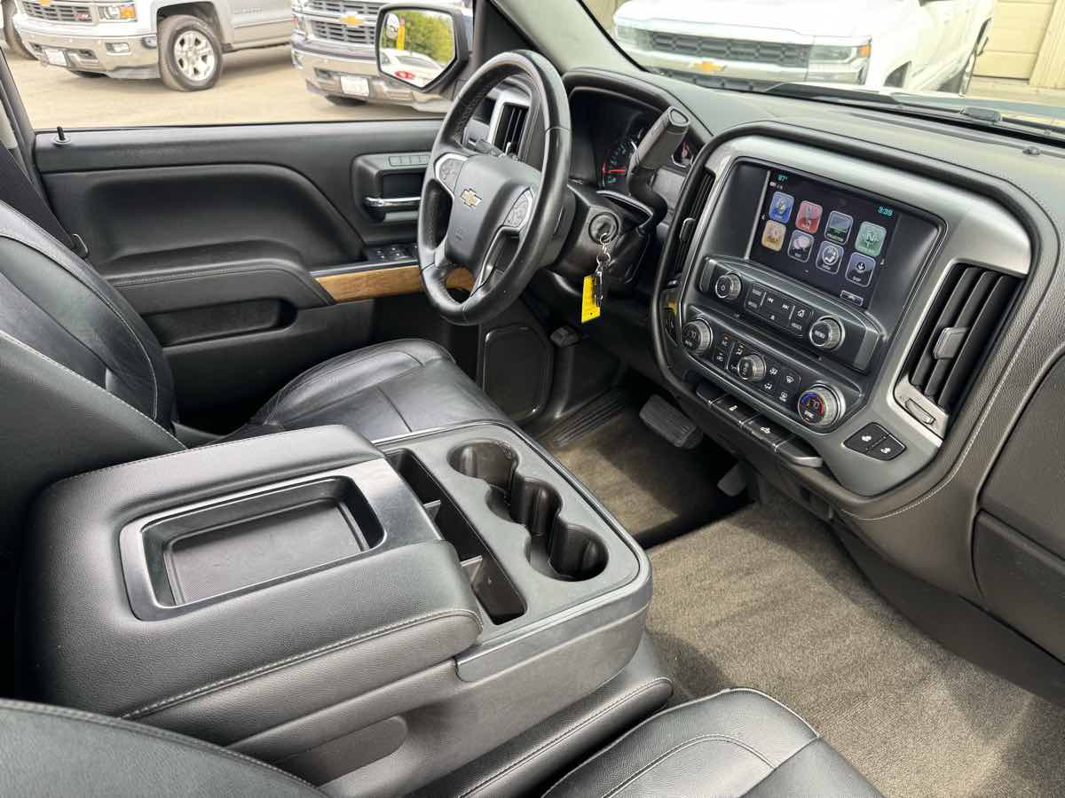 2017 Chevrolet Silverado 1500 LTZ photo 18