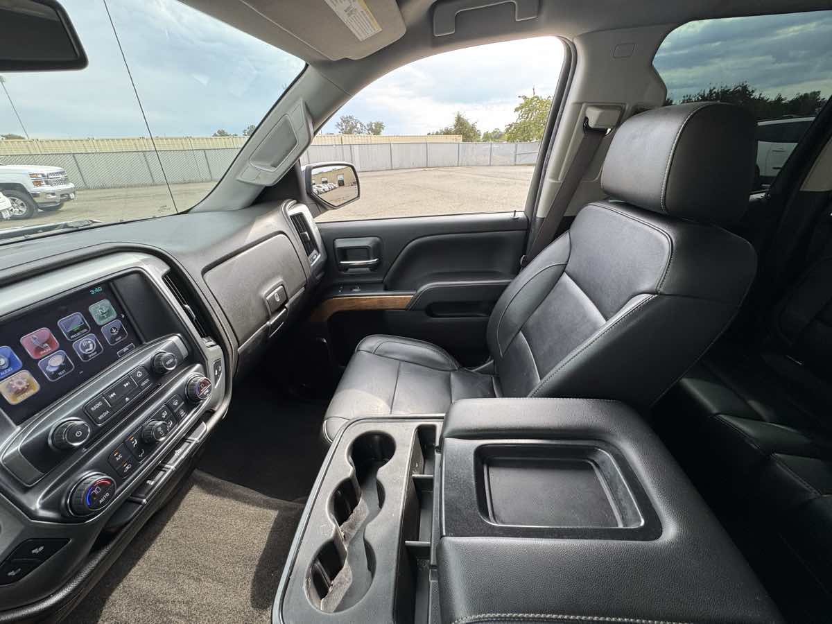 2017 Chevrolet Silverado 1500 LTZ photo 35