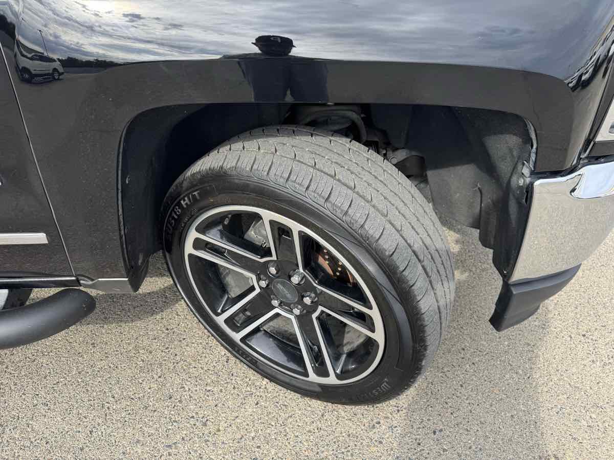 2017 Chevrolet Silverado 1500 LTZ photo 40