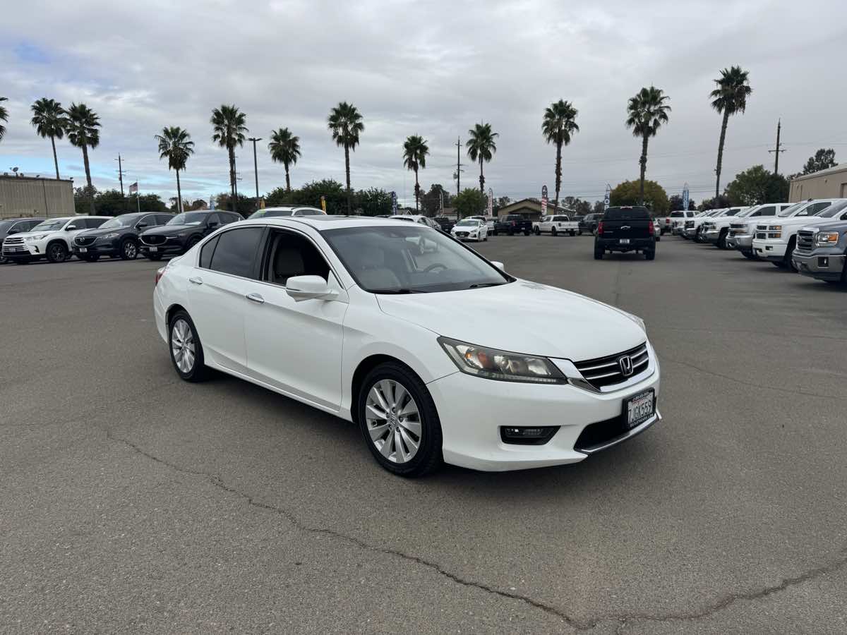 2015 Honda Accord EX-L photo 2