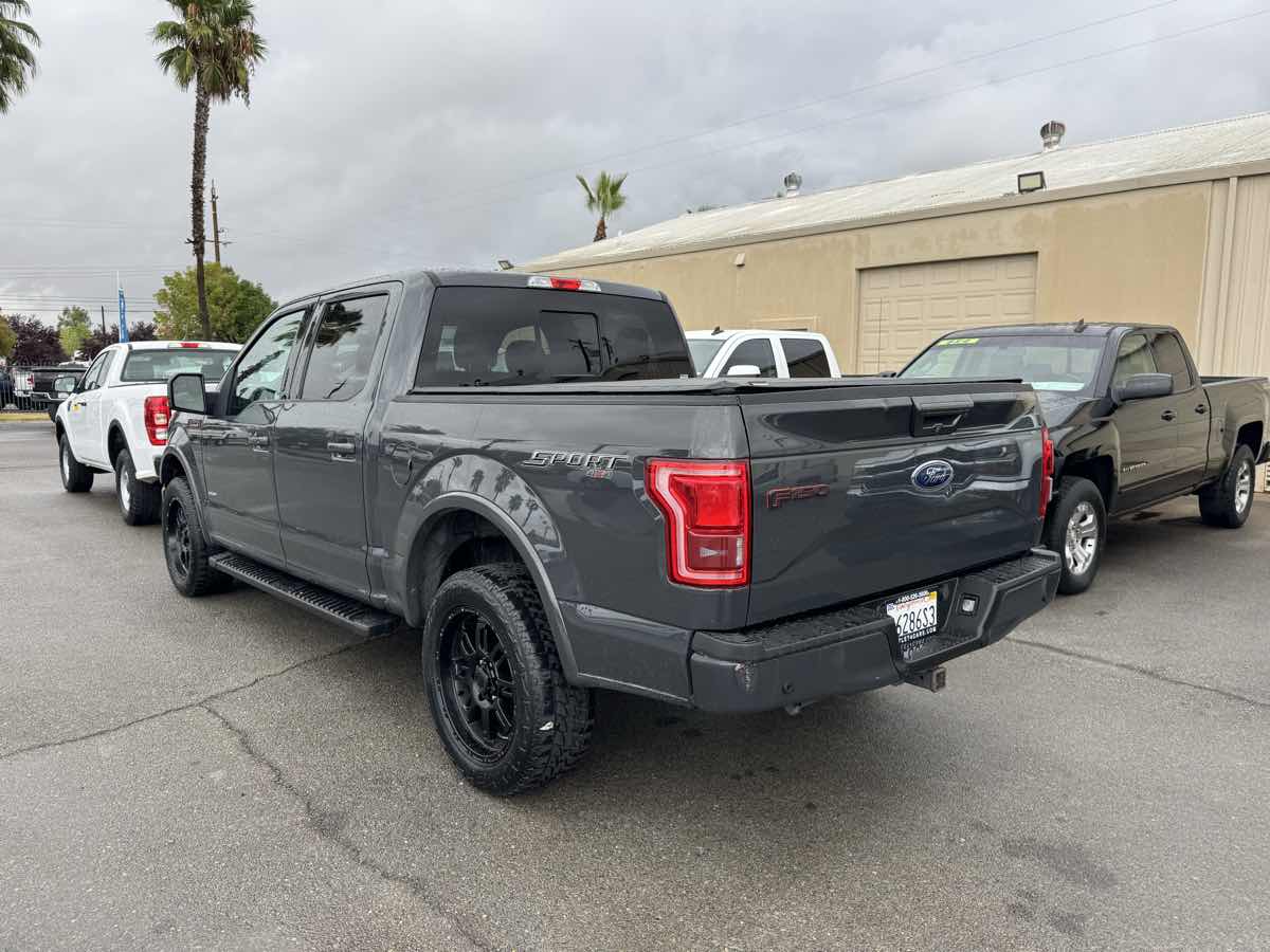 2016 Ford F-150 Lariat photo 2