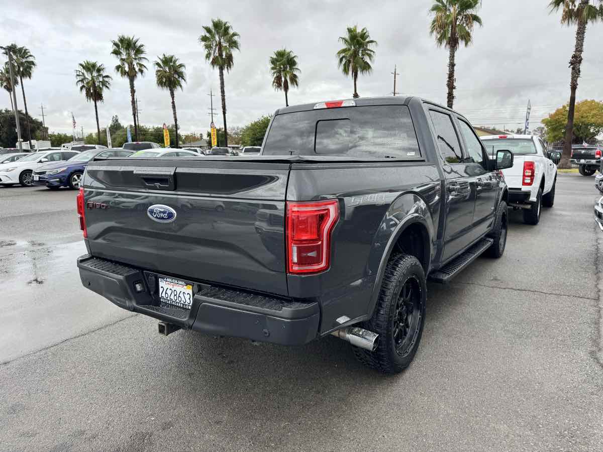 2016 Ford F-150 Lariat photo 3