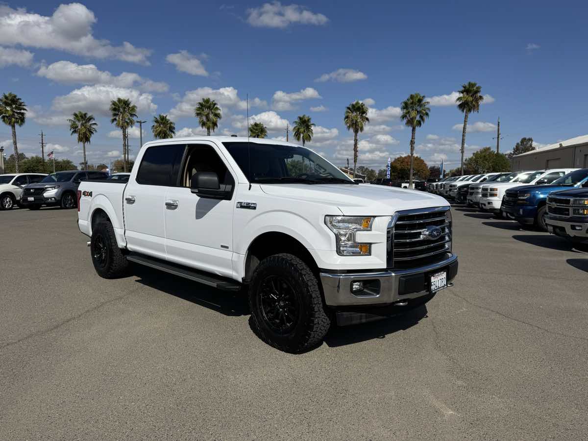 2017 Ford F-150 XLT photo 2