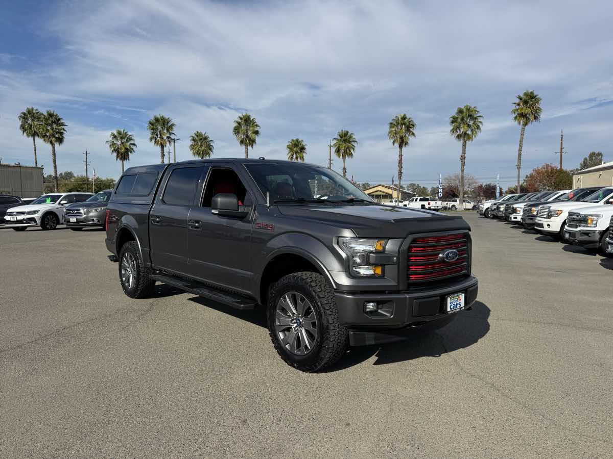 2017 Ford F-150 XLT FX4 photo 2
