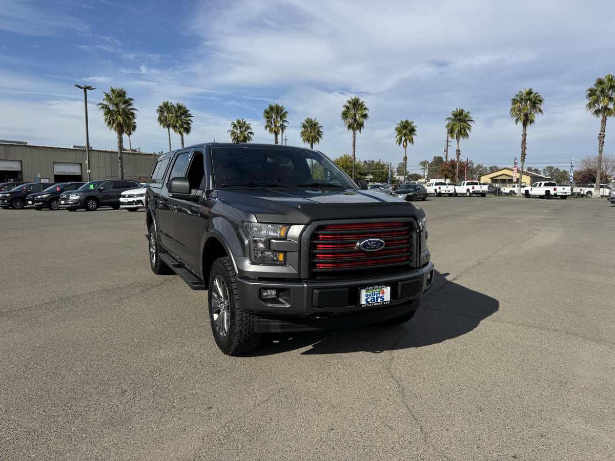 2017 Ford F-150 XLT FX4 photo 3