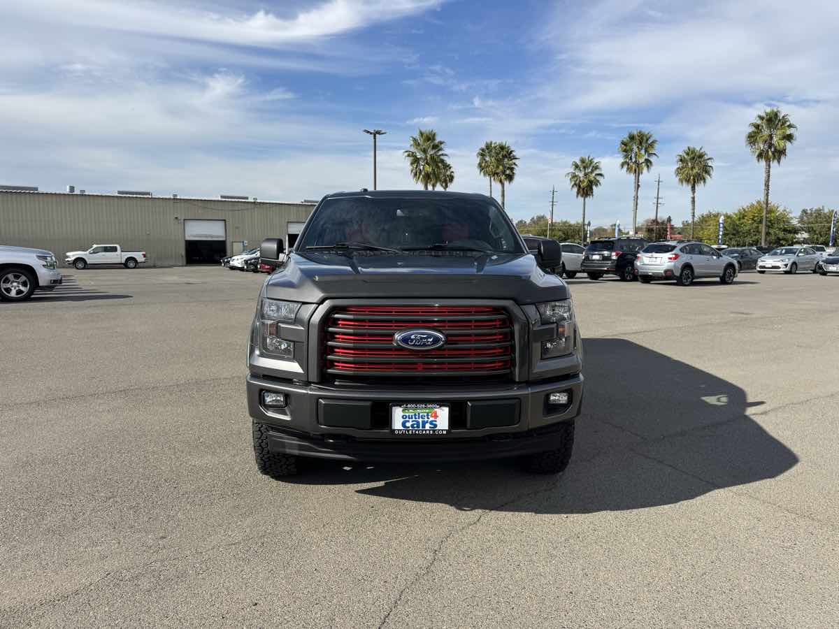 2017 Ford F-150 XLT FX4 photo 4