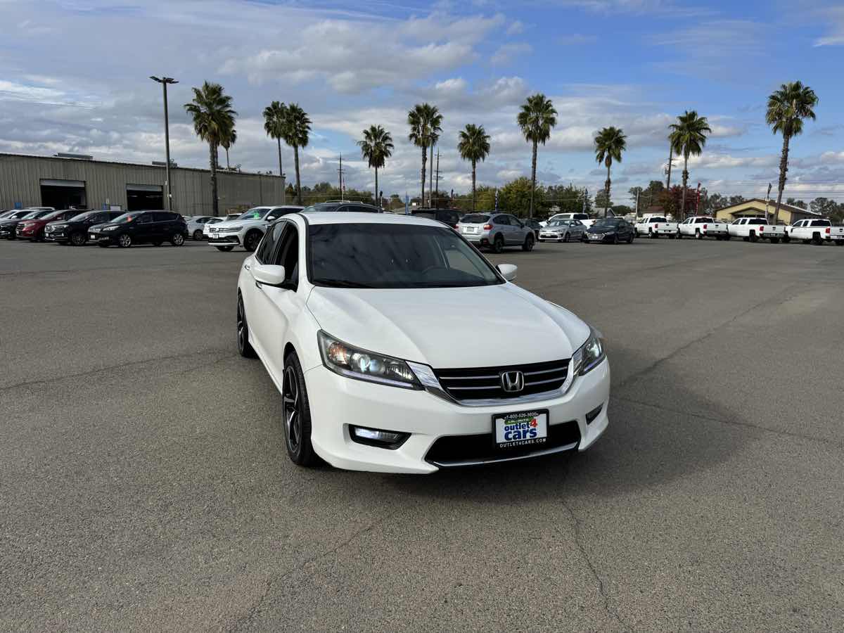 2014 Honda Accord Sport photo 3