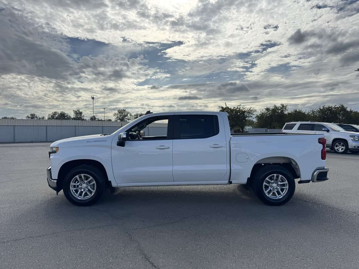2019 Chevrolet Silverado 1500 LT photo 4