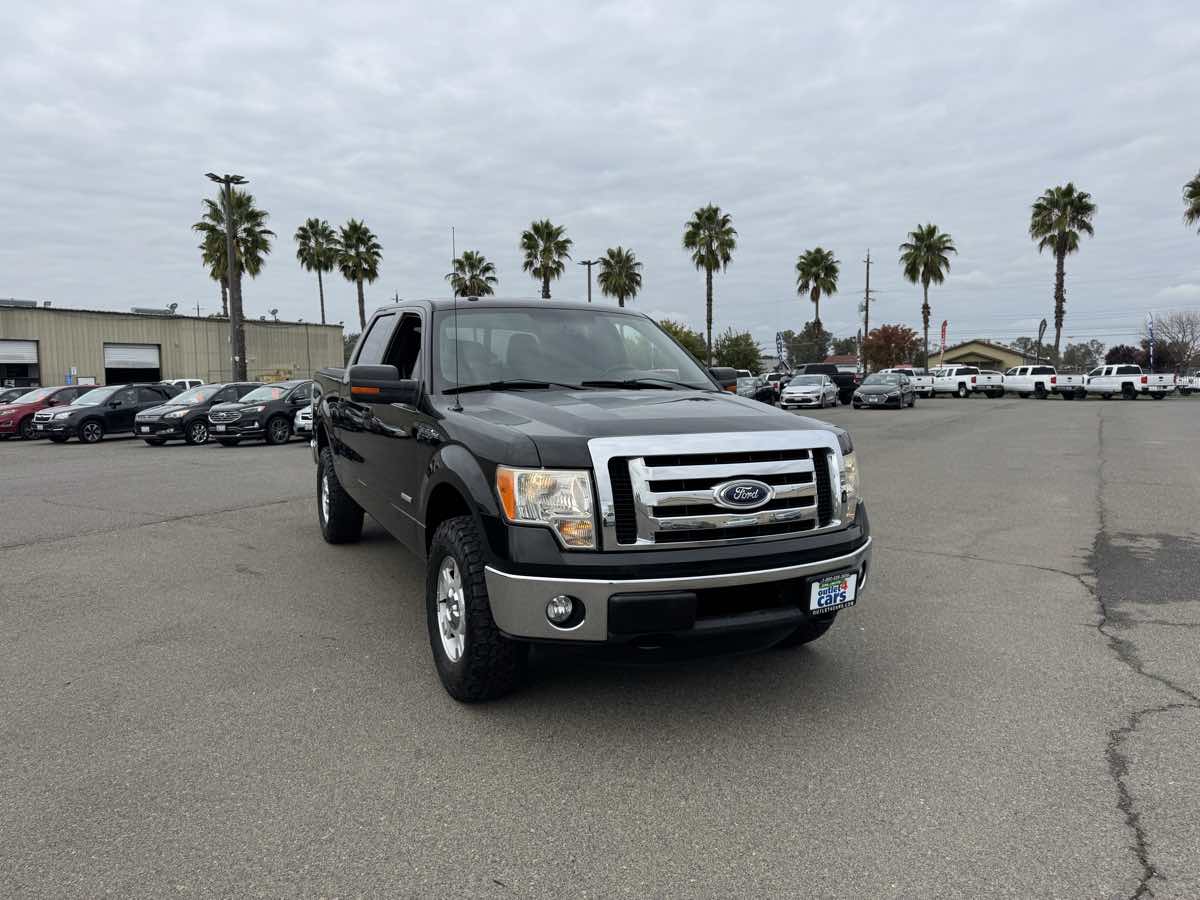 2011 Ford F-150 XLT photo 3