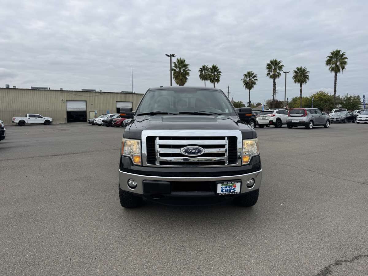 2011 Ford F-150 XLT photo 4
