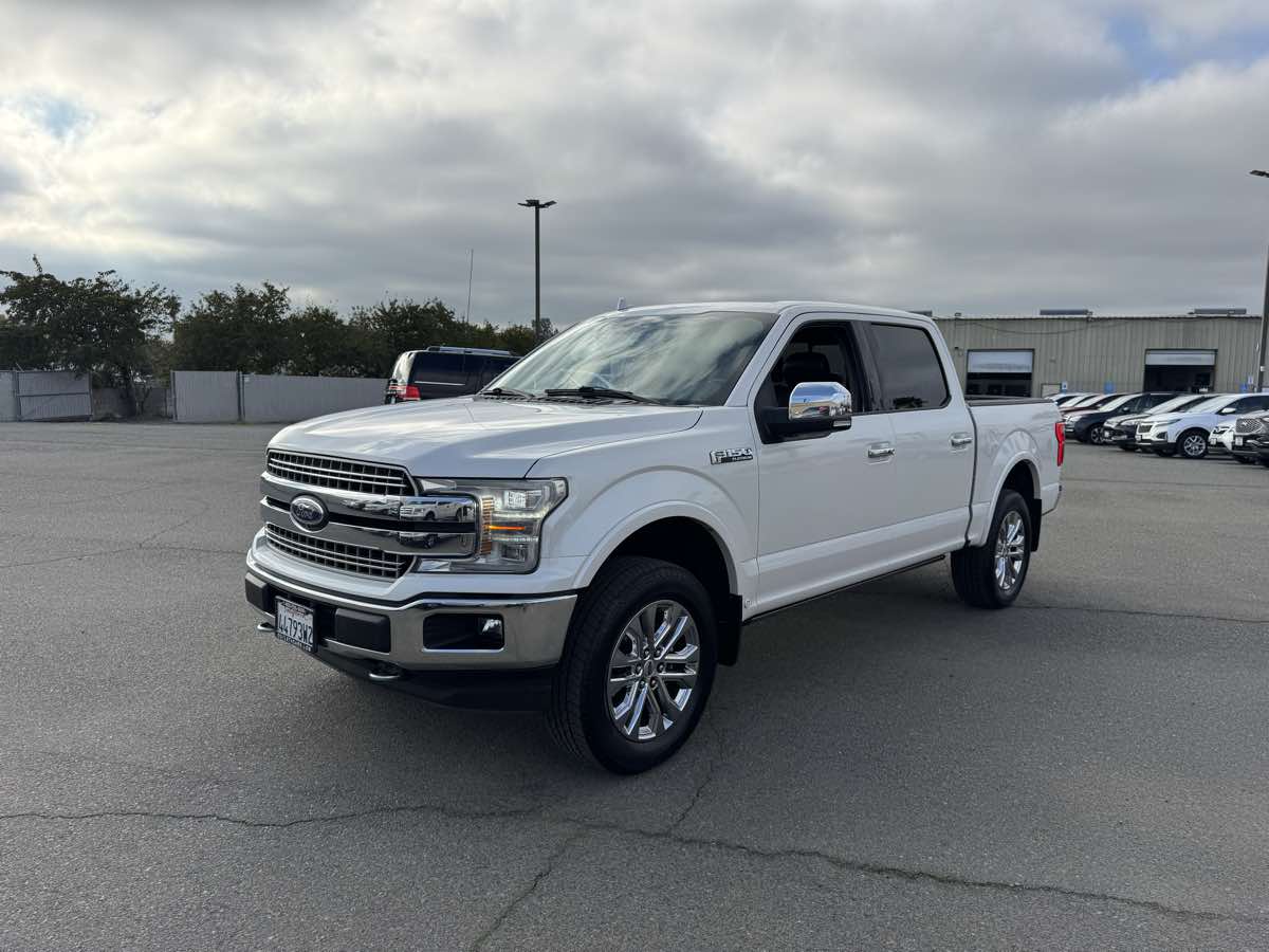 2018 Ford F-150 Lariat FX4 photo 2