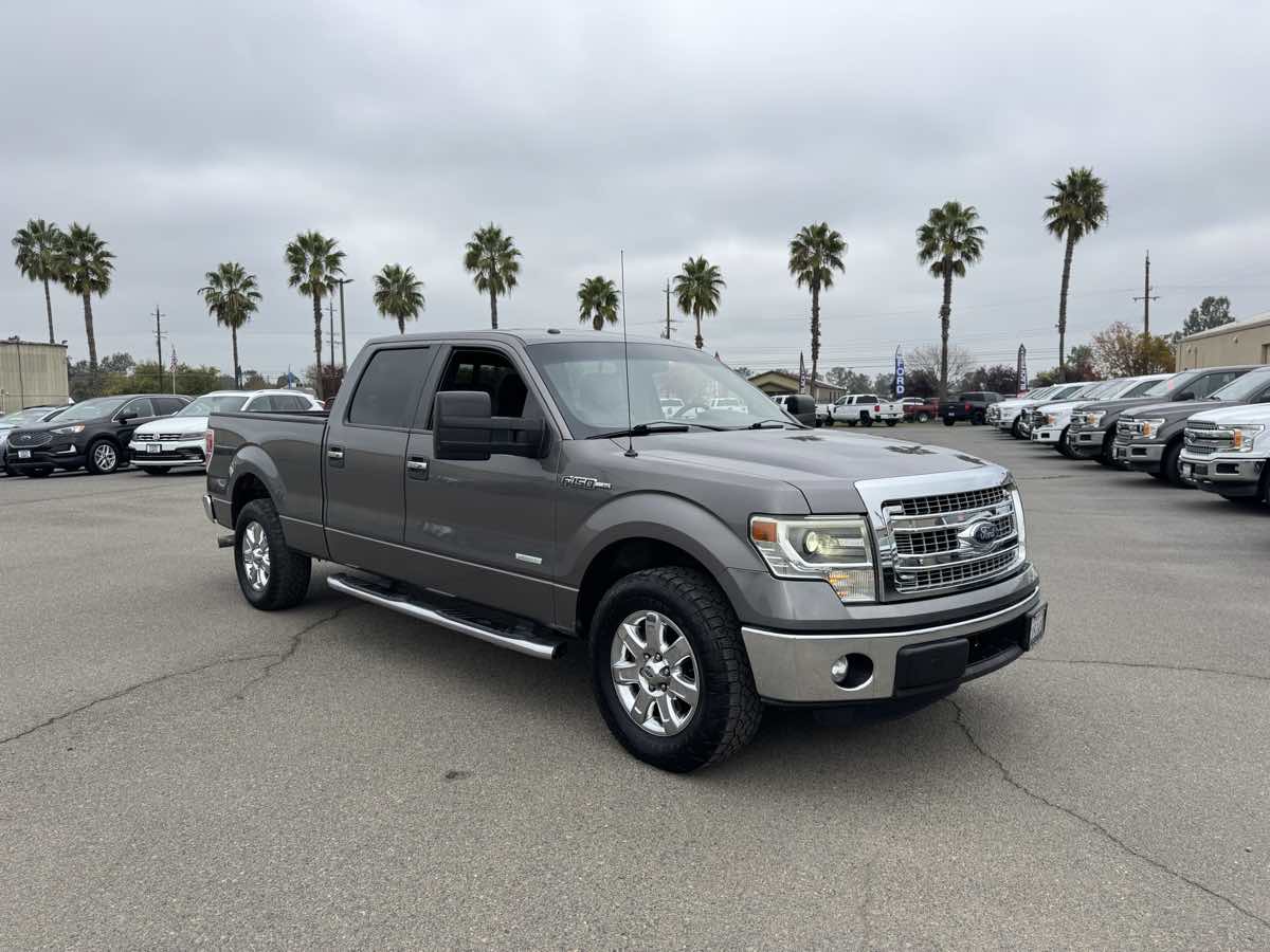 2014 Ford F-150 XLT photo 2
