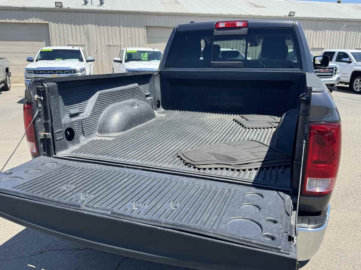 2017 RAM Ram 1500 Pickup SLT - Photo 10