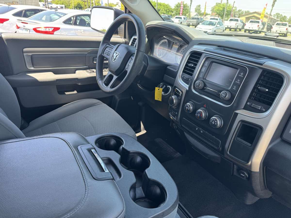 2017 RAM Ram 1500 Pickup SLT - Photo 15