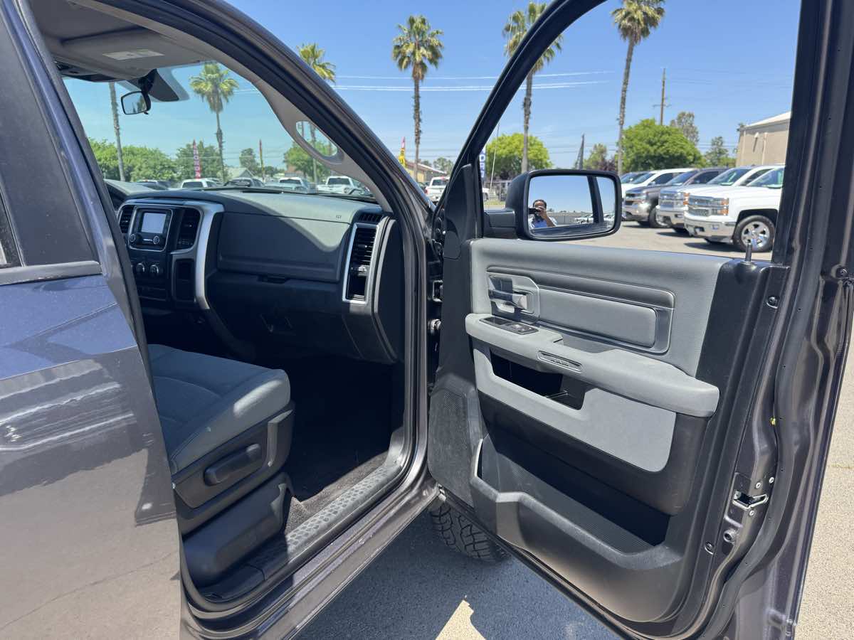 2017 RAM Ram 1500 Pickup SLT - Photo 16