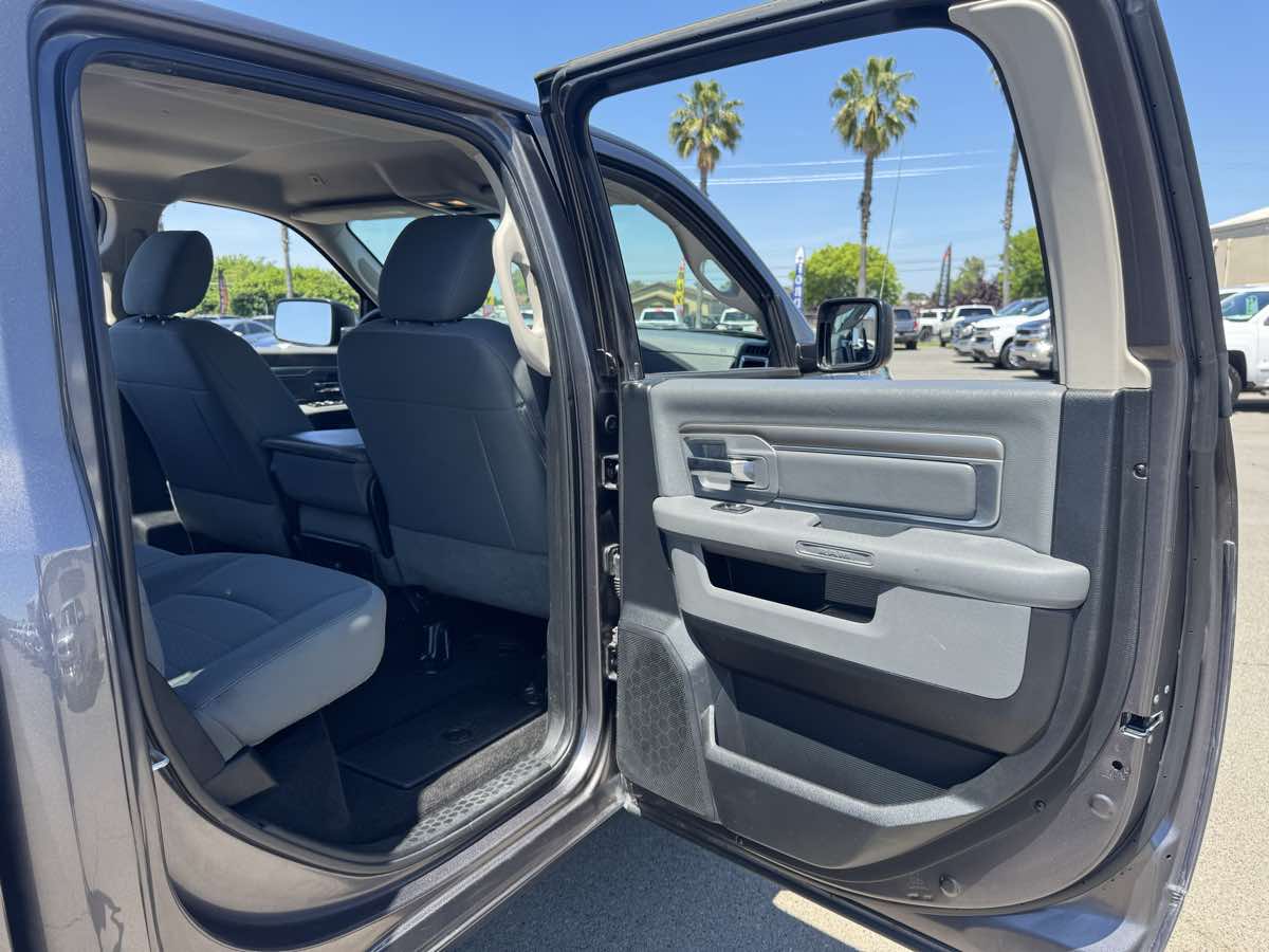 2017 RAM Ram 1500 Pickup SLT - Photo 18