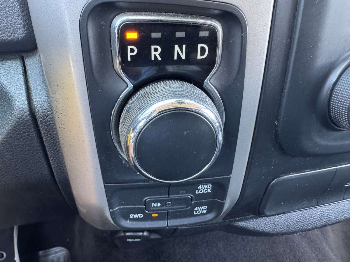 2017 RAM Ram 1500 Pickup SLT - Photo 28