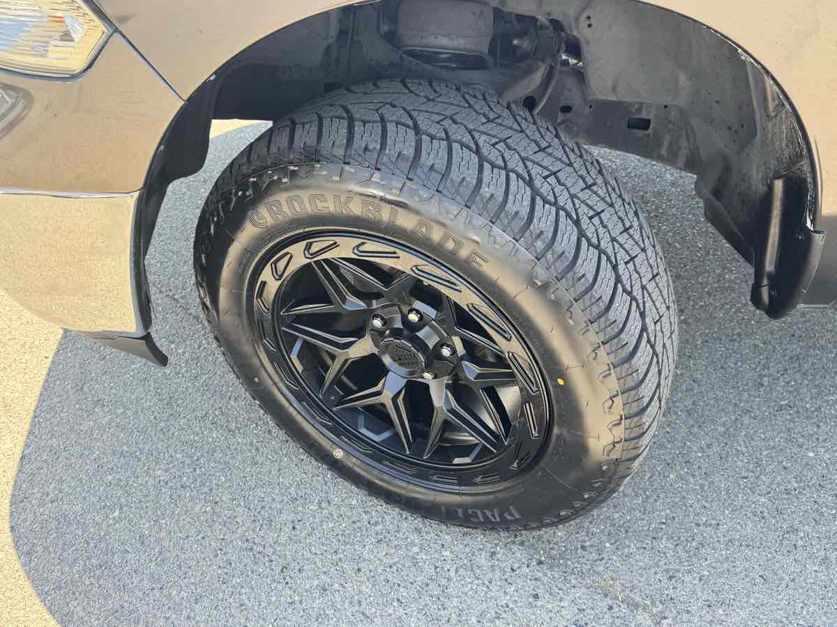 2017 RAM Ram 1500 Pickup SLT - Photo 34