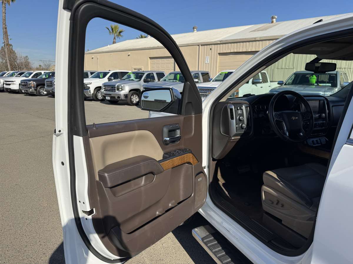 2015 Chevrolet Silverado 1500 LTZ - Photo 22